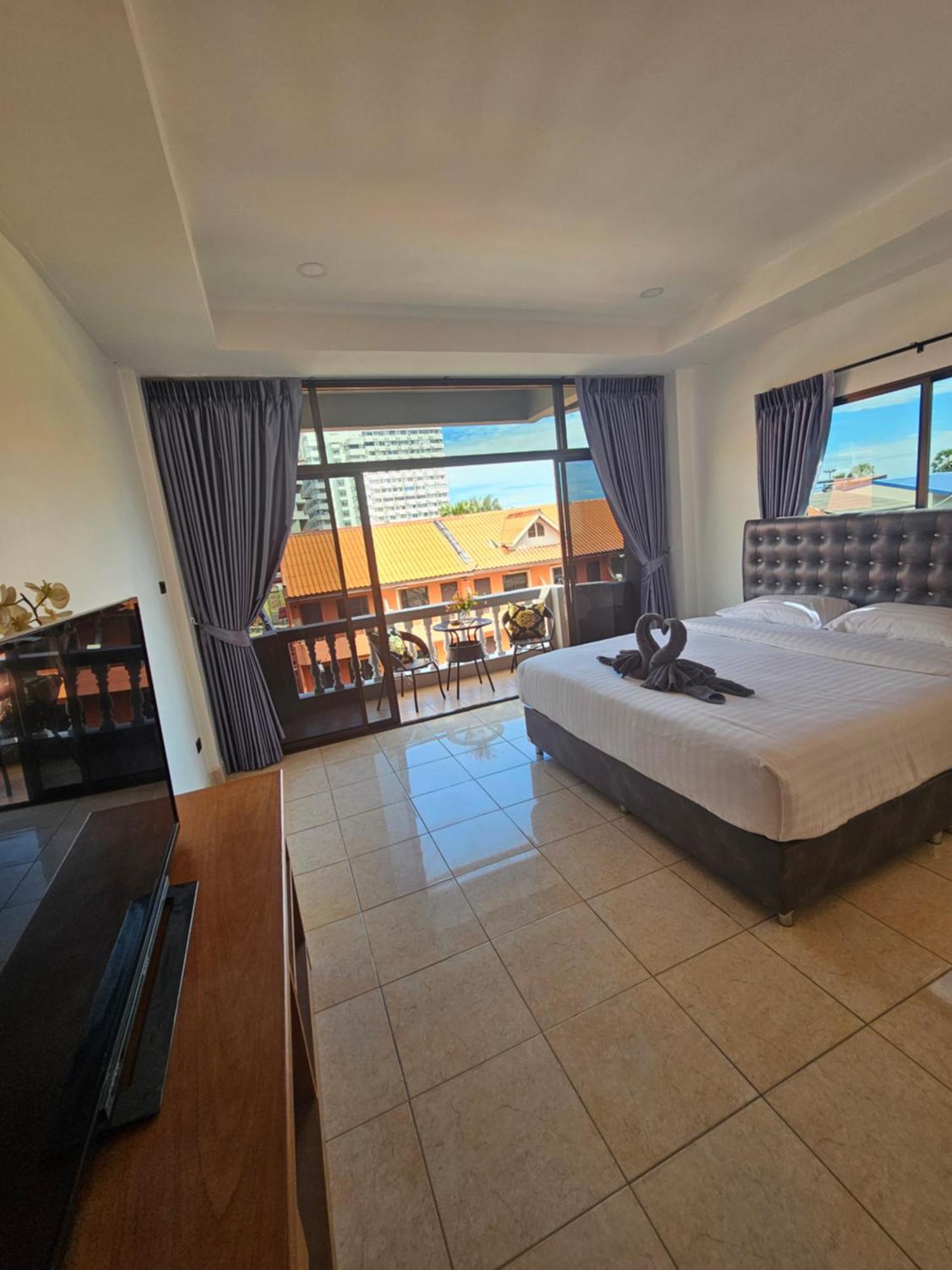 Candy Beach Seaview Jomtien Esterno foto