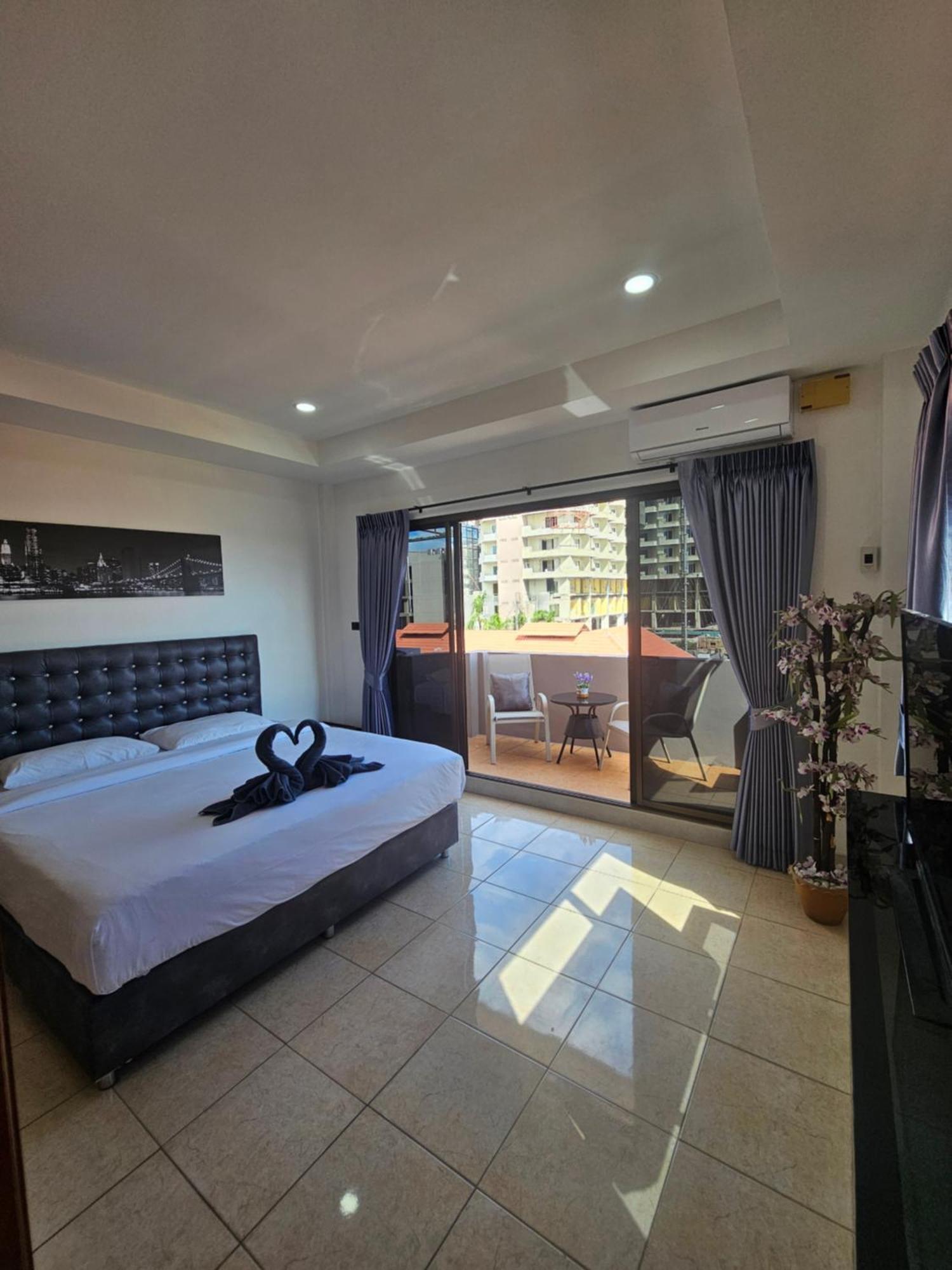 Candy Beach Seaview Jomtien Esterno foto