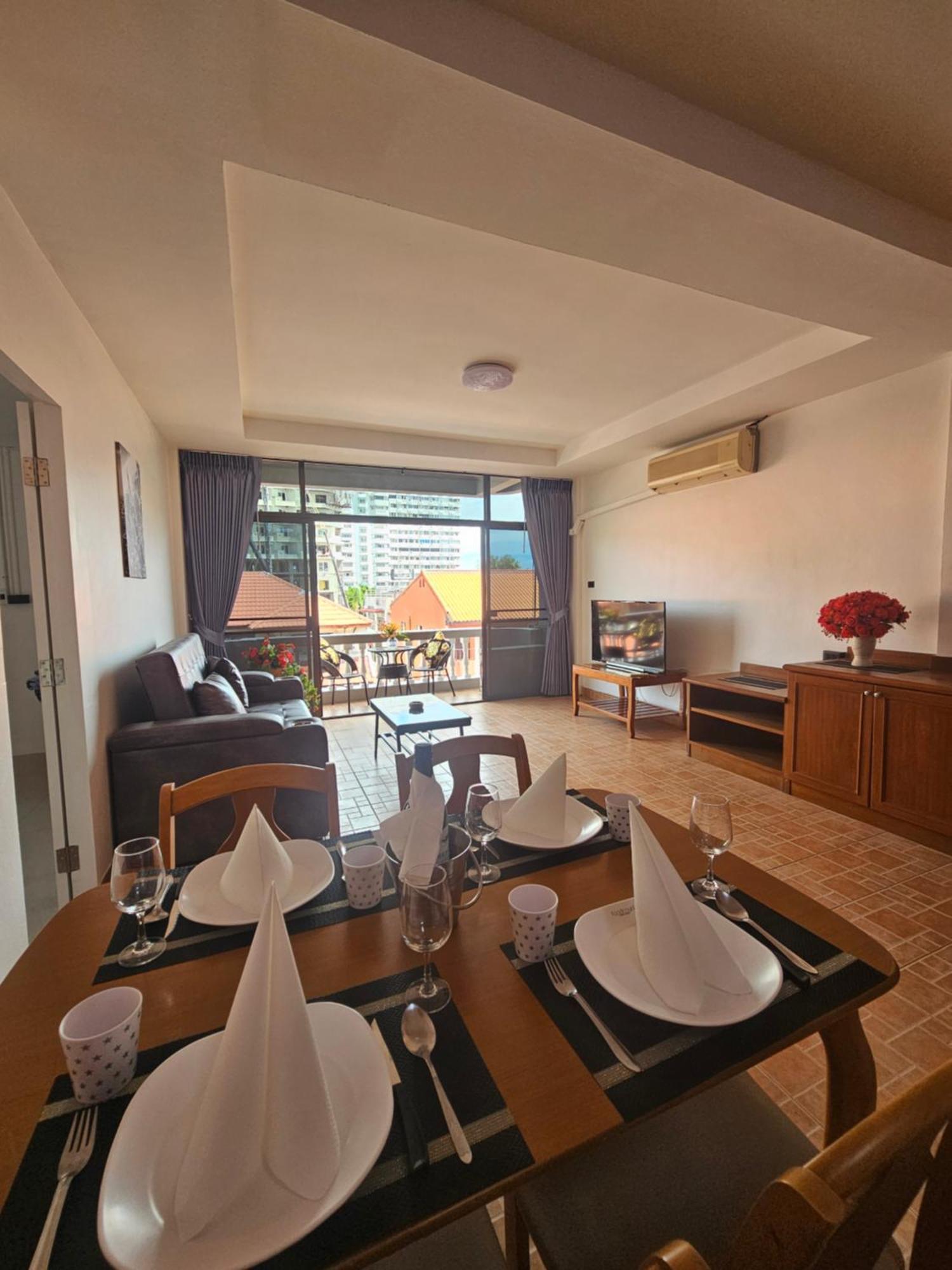 Candy Beach Seaview Jomtien Esterno foto